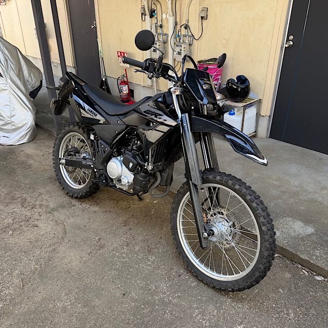 takajix0630's tweet image. 完成。
フロントを4mm上げました。
さて粟鹿でも流してくるかなー

#WR125R