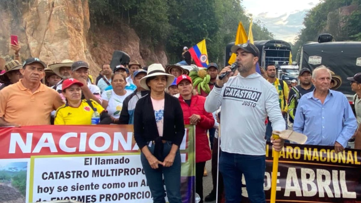 desopinion.com tweet media