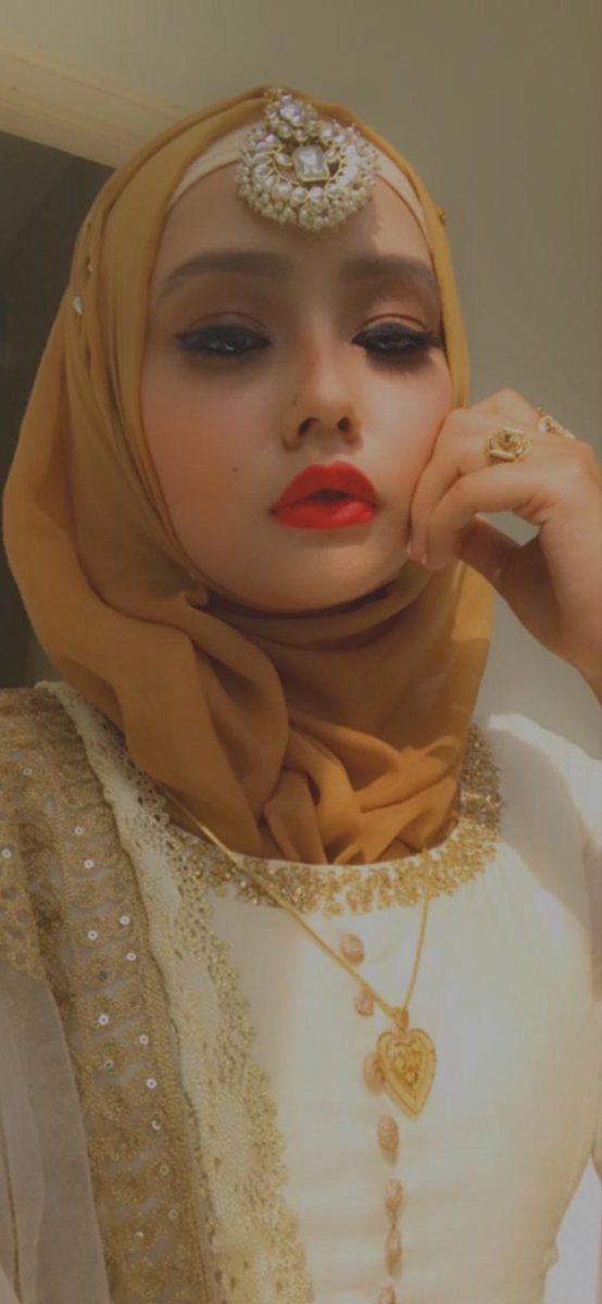 salma haya 𓍯 tweet media