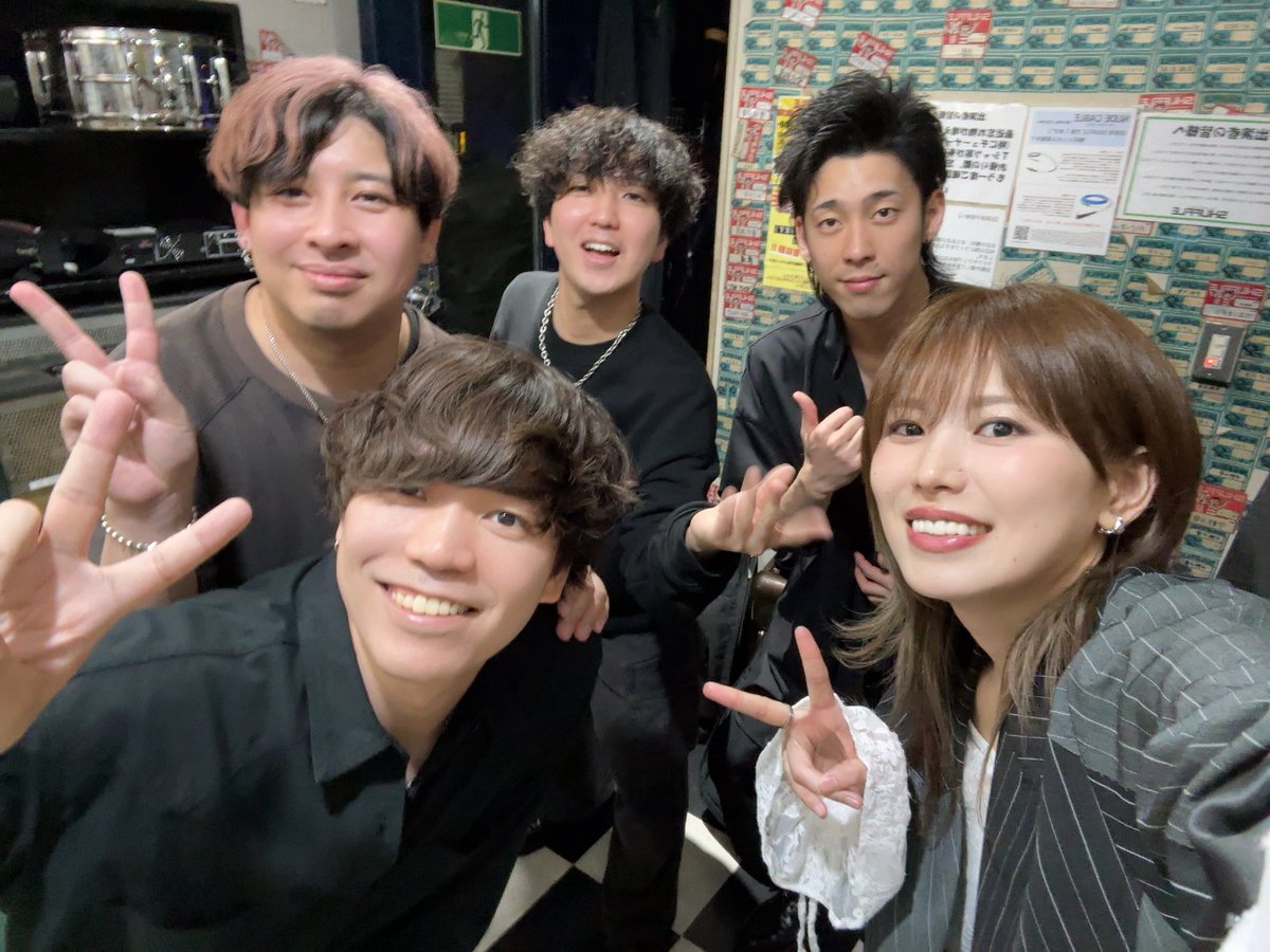 ayano_hara's tweet photo. 改めて！
BIRTH DAY ONEMAN
at.吉祥寺SHUFFLE
ちょーーー楽しかった！
ありがとうございました💐✨️

また皆で楽しい夜を創ろうね☺︎

NEXT🤍
10/11 Anniversaryワンマン
at.新横浜NEW SIDE BEACH!! https://t.co/P9CYJQgKln