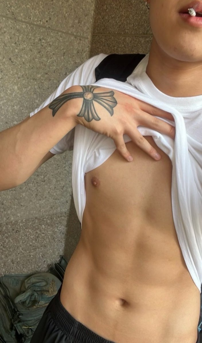 okasandou's tweet image. hi im here again