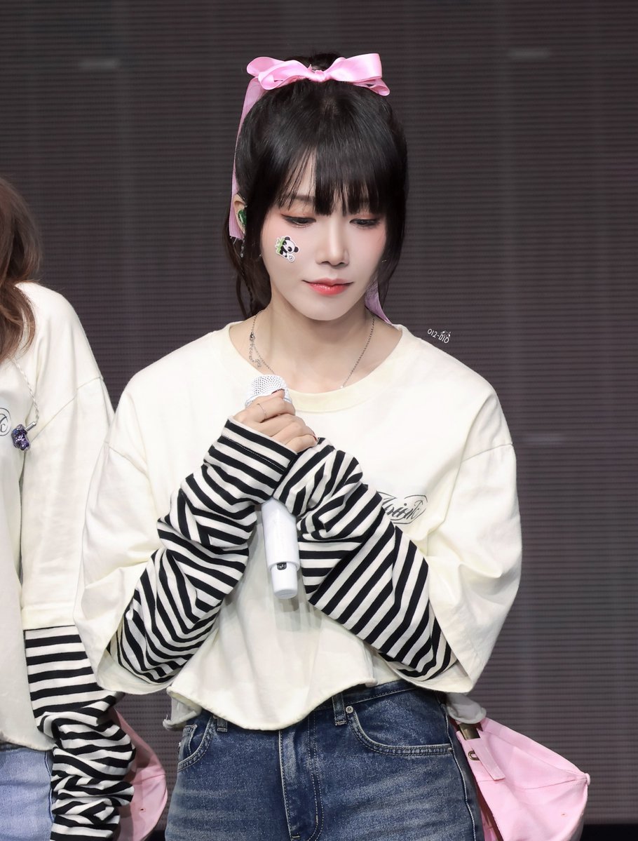 영원히은지 :) tweet media