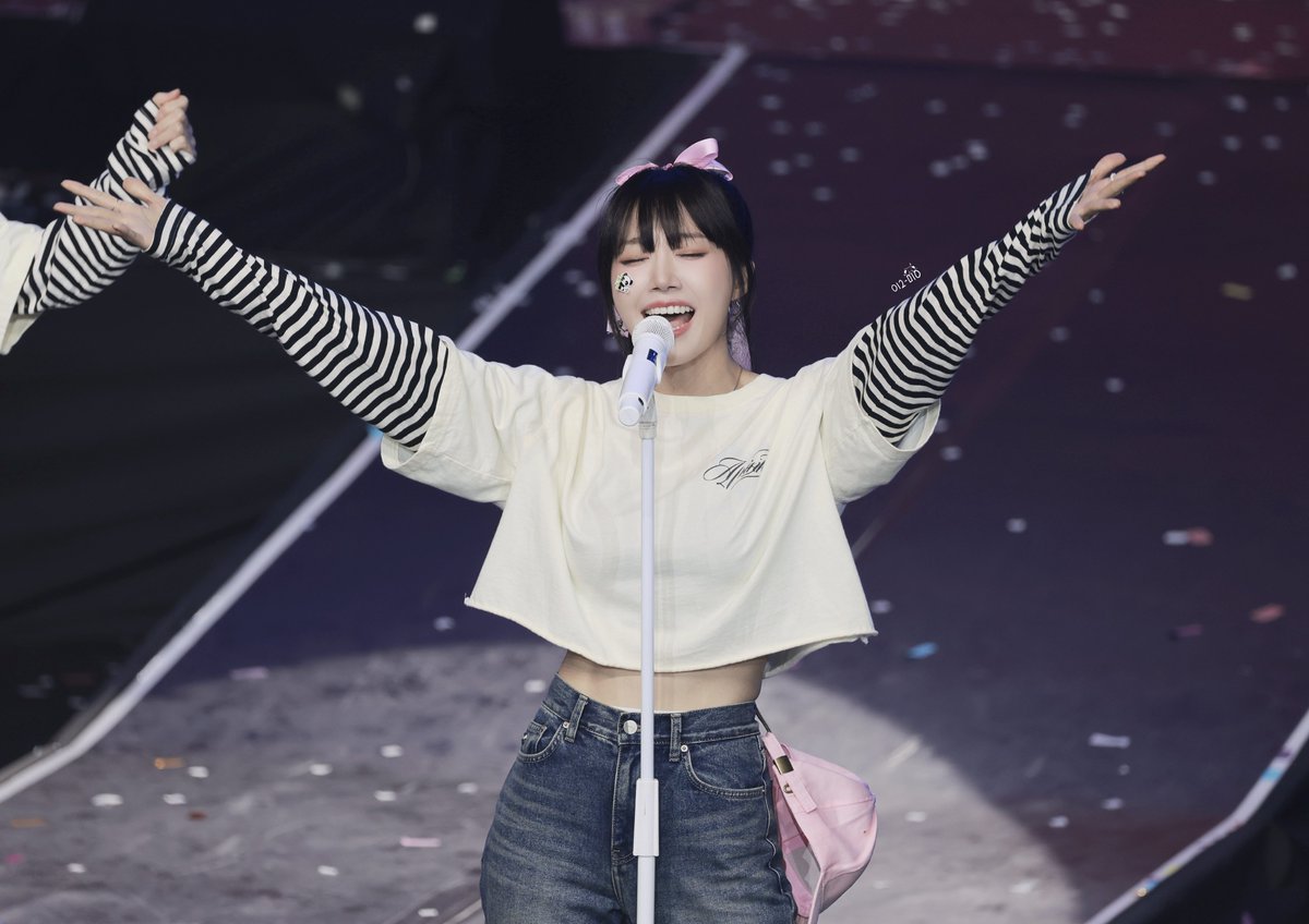 영원히은지 :) tweet media