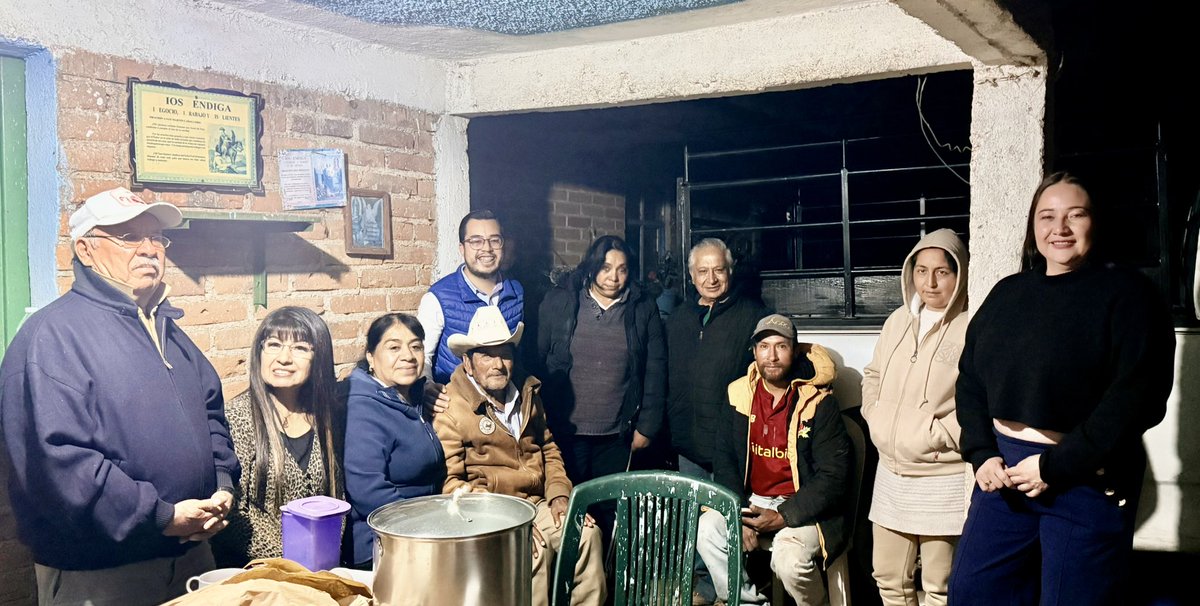 cdmpanchigna's tweet photo. Entre PAN y café, seguimos recorriendo el camino junto a nuestra militancia, fortaleciendo lazos y construyendo unidos el futuro que queremos. 

Gracias a la militancia de Llanetillo por su calidez y entusiasmo. 

¡Estamos listos para lo que viene! https://t.co/7div4CtbHq