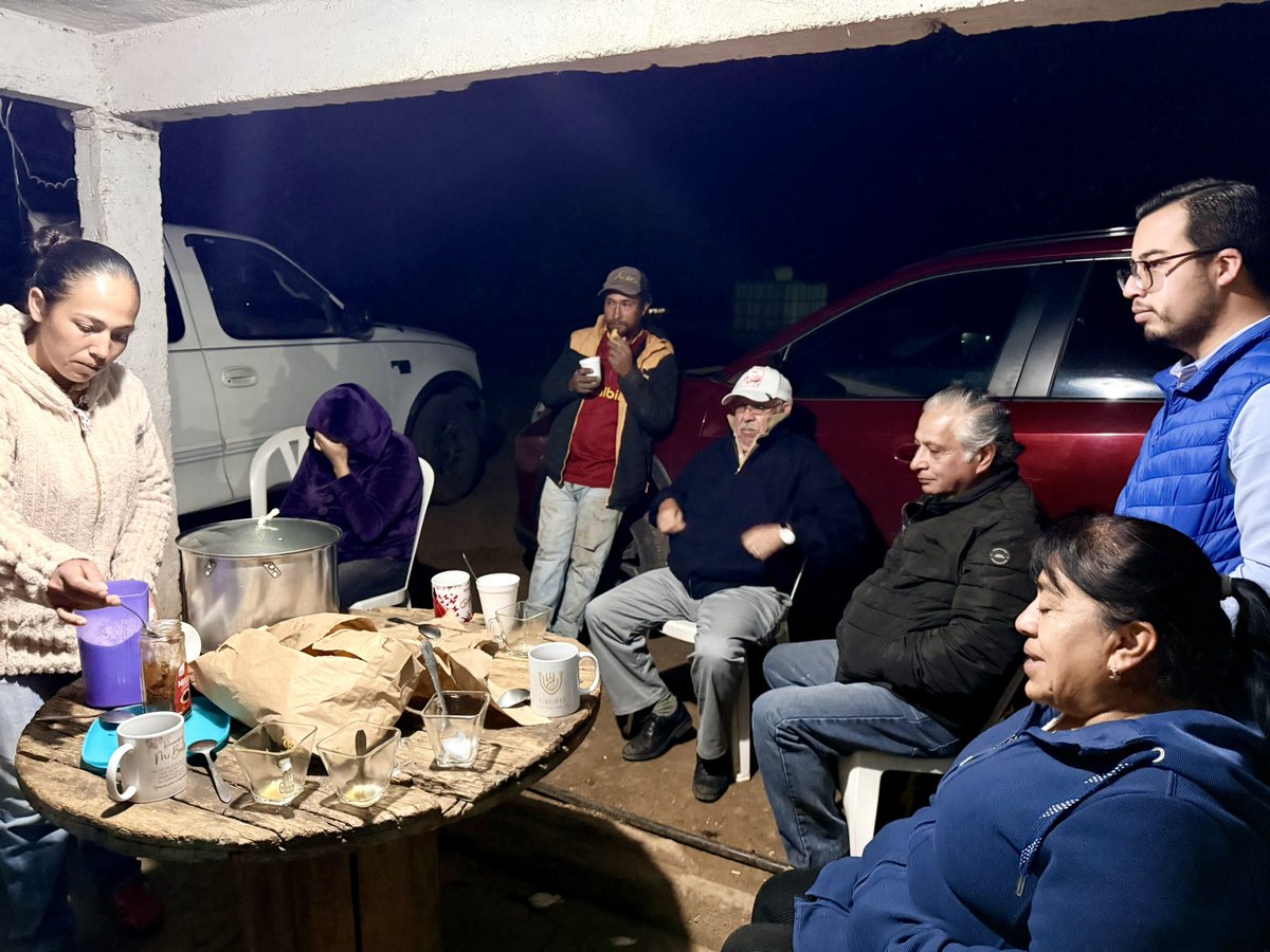 cdmpanchigna's tweet photo. Entre PAN y café, seguimos recorriendo el camino junto a nuestra militancia, fortaleciendo lazos y construyendo unidos el futuro que queremos. 

Gracias a la militancia de Llanetillo por su calidez y entusiasmo. 

¡Estamos listos para lo que viene! https://t.co/7div4CtbHq