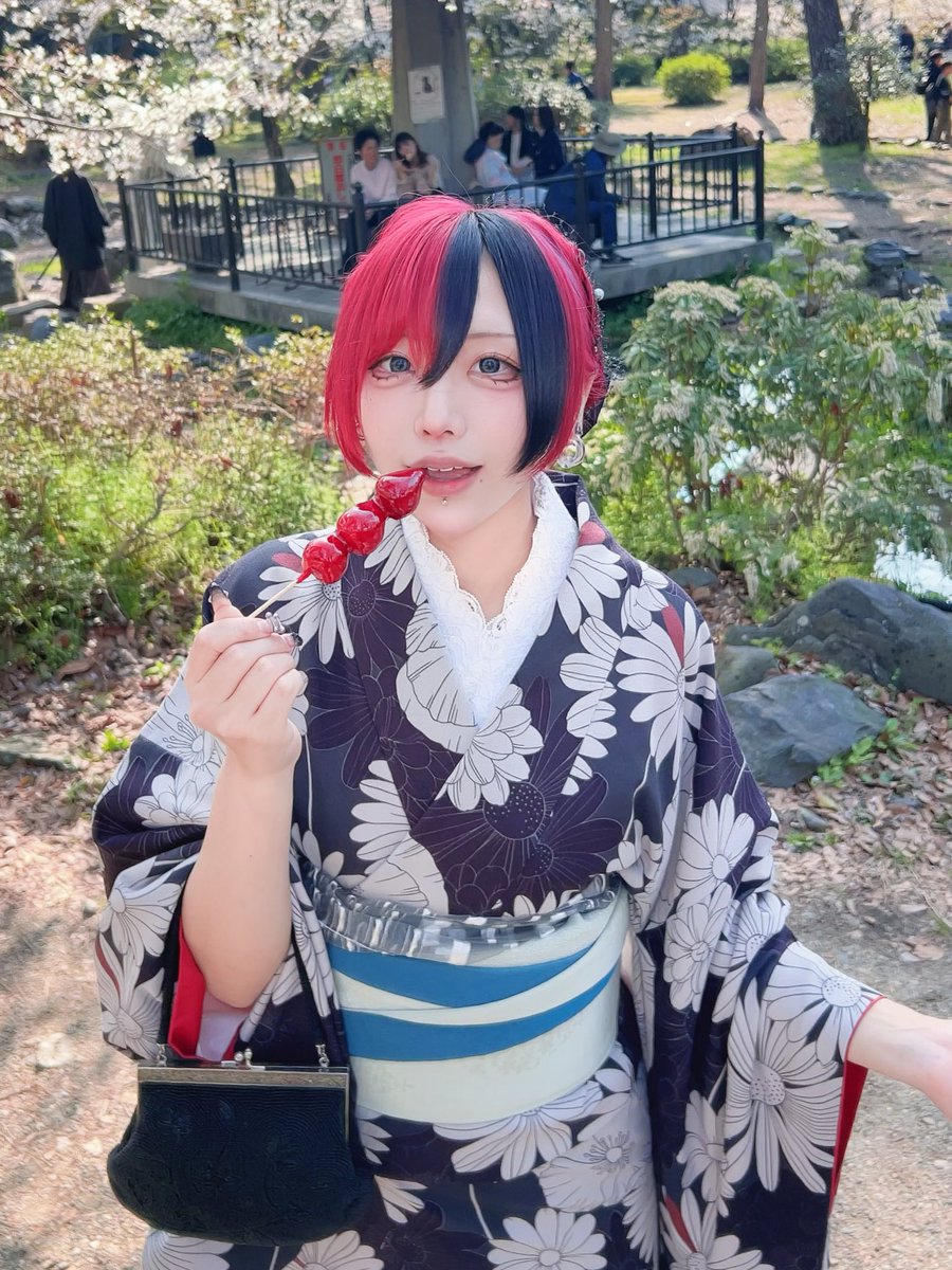 リ亜🦴@クロナイ 5/3就任式❣️ tweet media