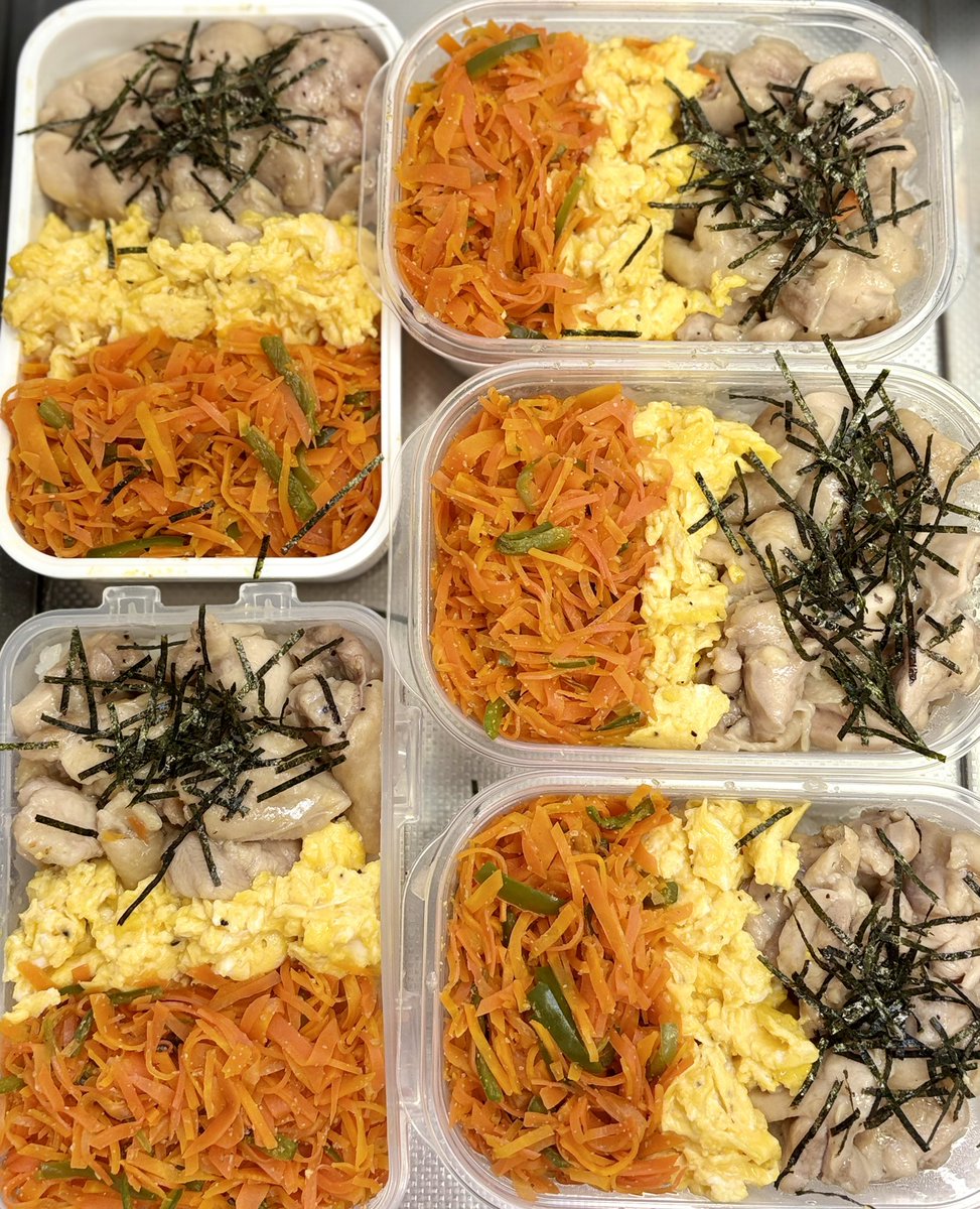 今回の作り置き弁当はとりたま(・ө・໒꒱)

食べたいのを我慢して冷凍庫に入れる！