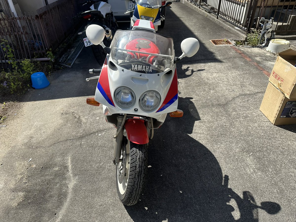 shoji1615owa8's tweet image. ガレージからOW01引っ張り出したけど、車重で重いんじゃなくて色んな動く所が重すぎて無理ゲーってなった。