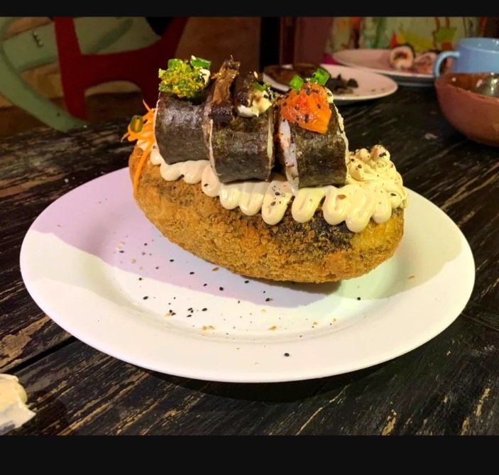 shayeny renault tweet media