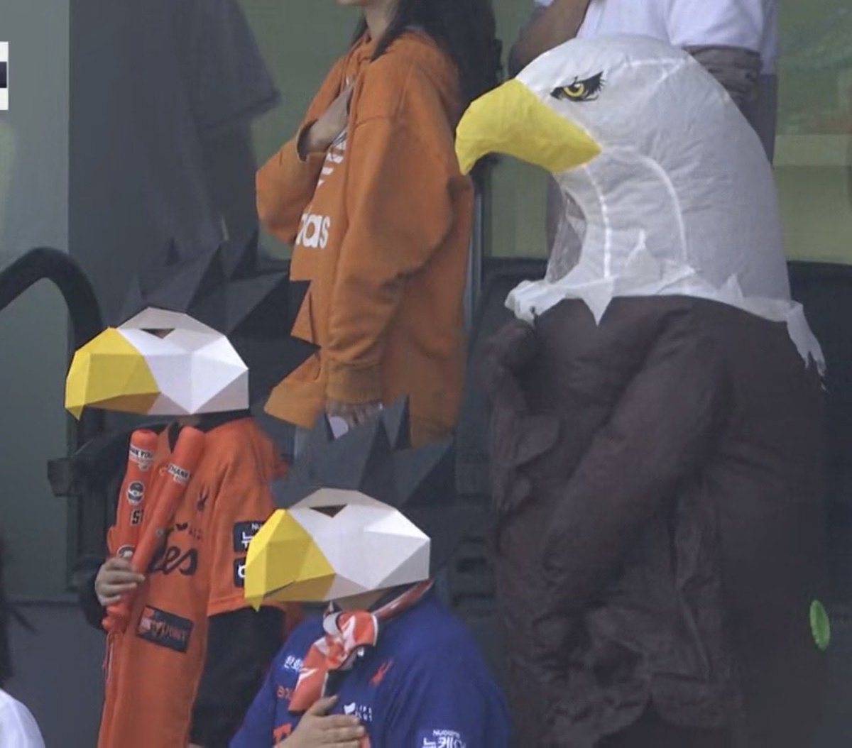 욱이이노 tweet media