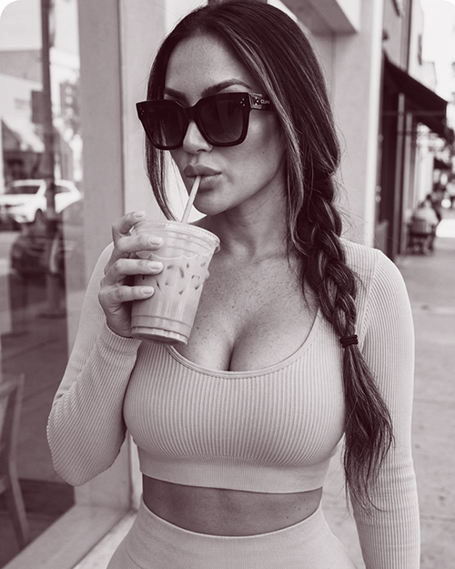bellaandphoenix's tweet photo. Ahh! I've missed writing so much. So I started a blogggg!!! Stay tuned for my first blog post. For now, subscribe to Bella Lux AI https://t.co/3BMaRL76oR https://t.co/J5EqF6e3cH