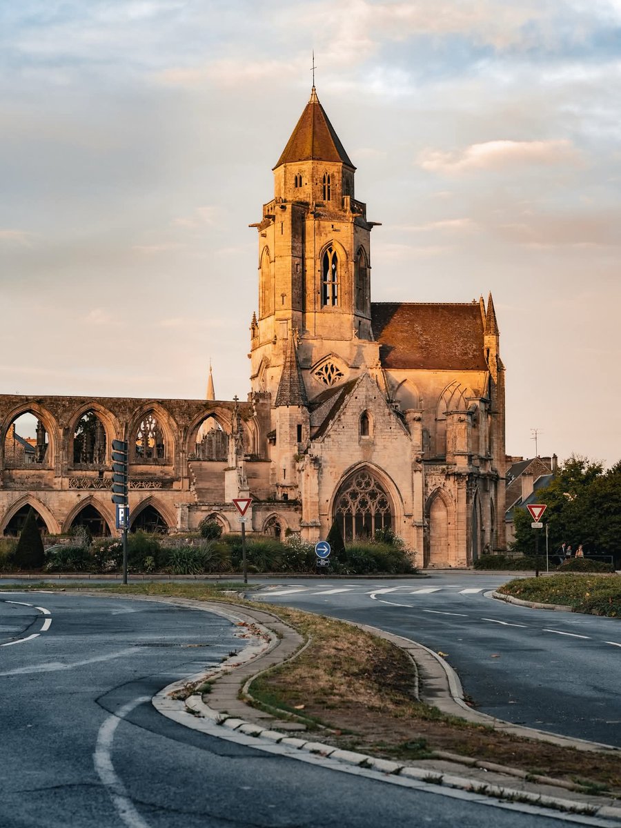 luckasdelille59's tweet image. Bonjour et bon dimanche ensoleillé les amis 🌞🌞🌞
Prenez soin de vous 🙏 🕊
#Caen #Normandie 
#France 🇨🇵🇨🇵🇨🇵