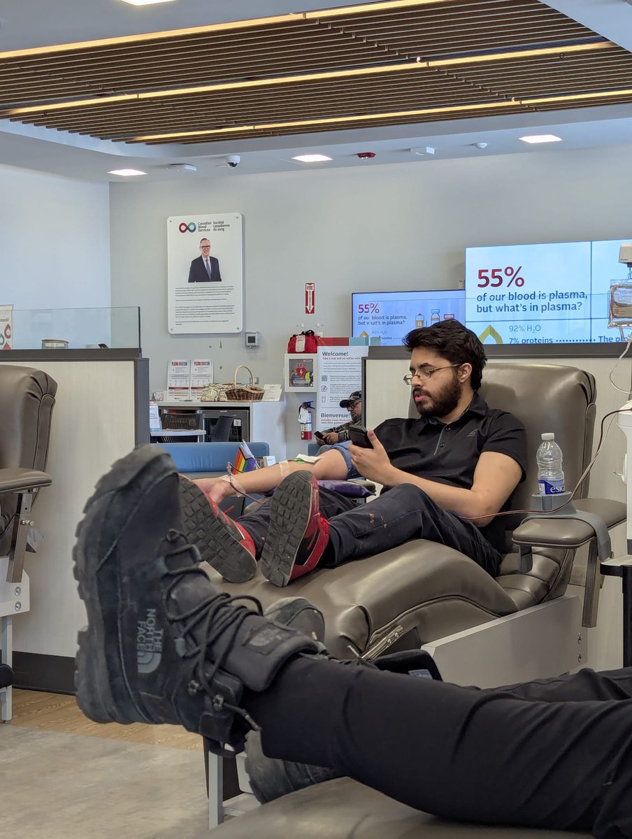 mercy4mankind_'s tweet photo. 🩸 7 units of plasma donated today by Ahmadi Muslim Youth from Ottawa East @AMYA_OttawaEast at Place d'Orléans.
Every donation helps save lives. Proud to see our youth stepping up for their community. 🙌
#CanadasLifeLine #Ottawa #PlasmaDonation #MuslimYouth #Ahmadiyya #YOW https://t.co/kkXT4G9CI7