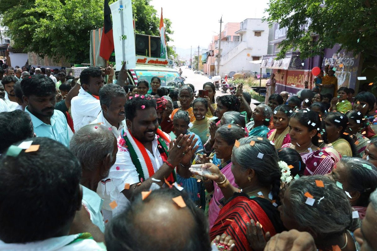 leninprasathiyc's tweet photo. #துறையூர் என்பது வெறும் பெயரல்ல.. அது அரசியல் எழுச்சிக்கான அடையாளம்...

துறையூர் சட்டமன்றத் தொகுதியின் அம்மாம்பாளையம் ,மருவத்தூர் ஆகிய‌ பகுதிகளில் திமுக கூட்டணி காங்கிரஸ் வேட்பாளராகிய எனக்கு கை ✋ சின்னத்தில் வாக்கு சேகரித்தேன்....

#Vote4Congress 
#leninprasathforthuraiyur https://t.co/ZDwXM4ZhvV
