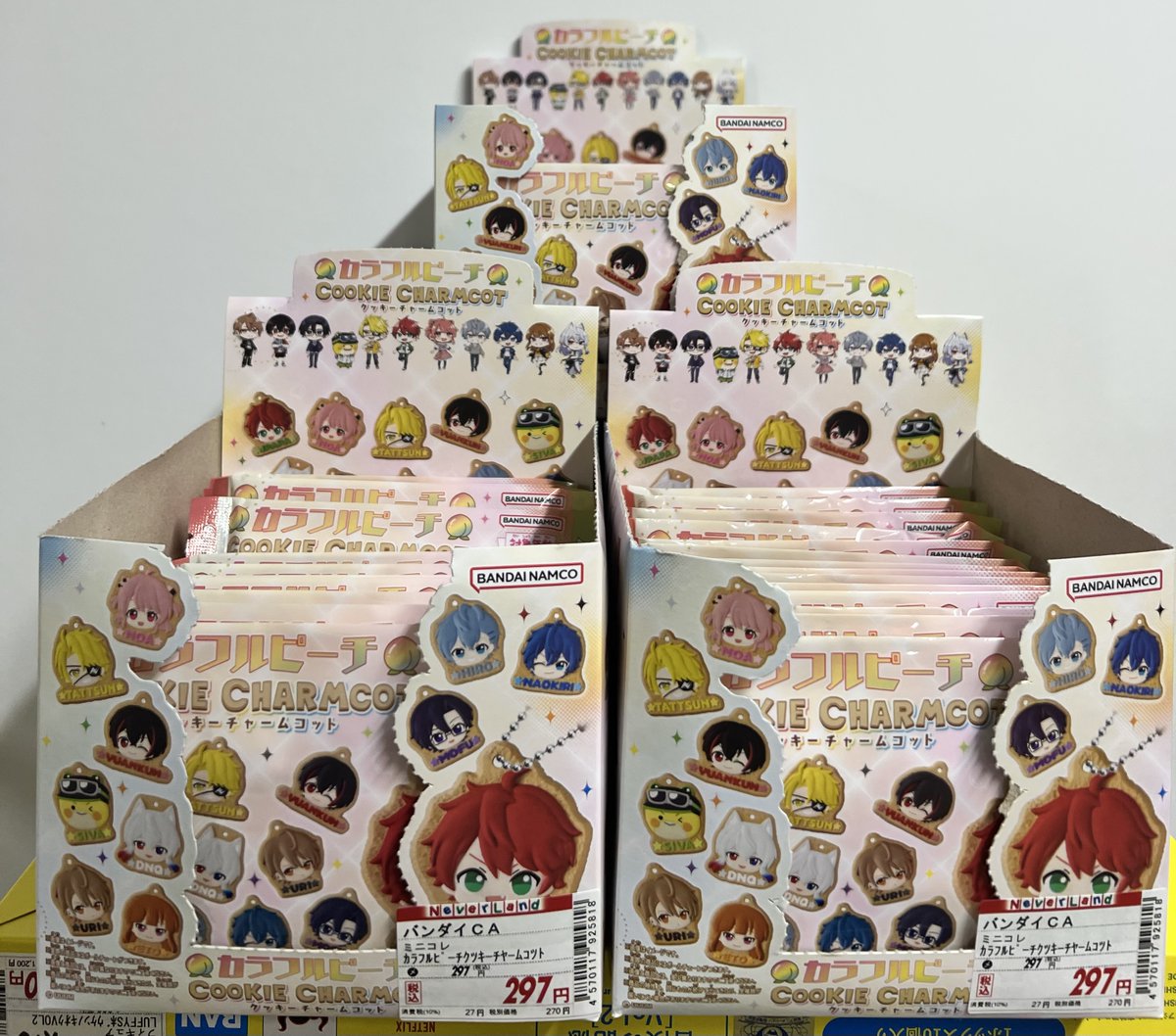 本日発売！ ／ 🔵にじさんじ 缶バッジビスケット 🔴カラフルピーチ