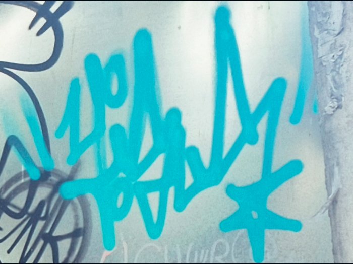 1YisusLive's tweet photo. En algún lugar de #Bucaramanga 🐍 #graffitti #tag #vandal https://t.co/q8KKNWbebo