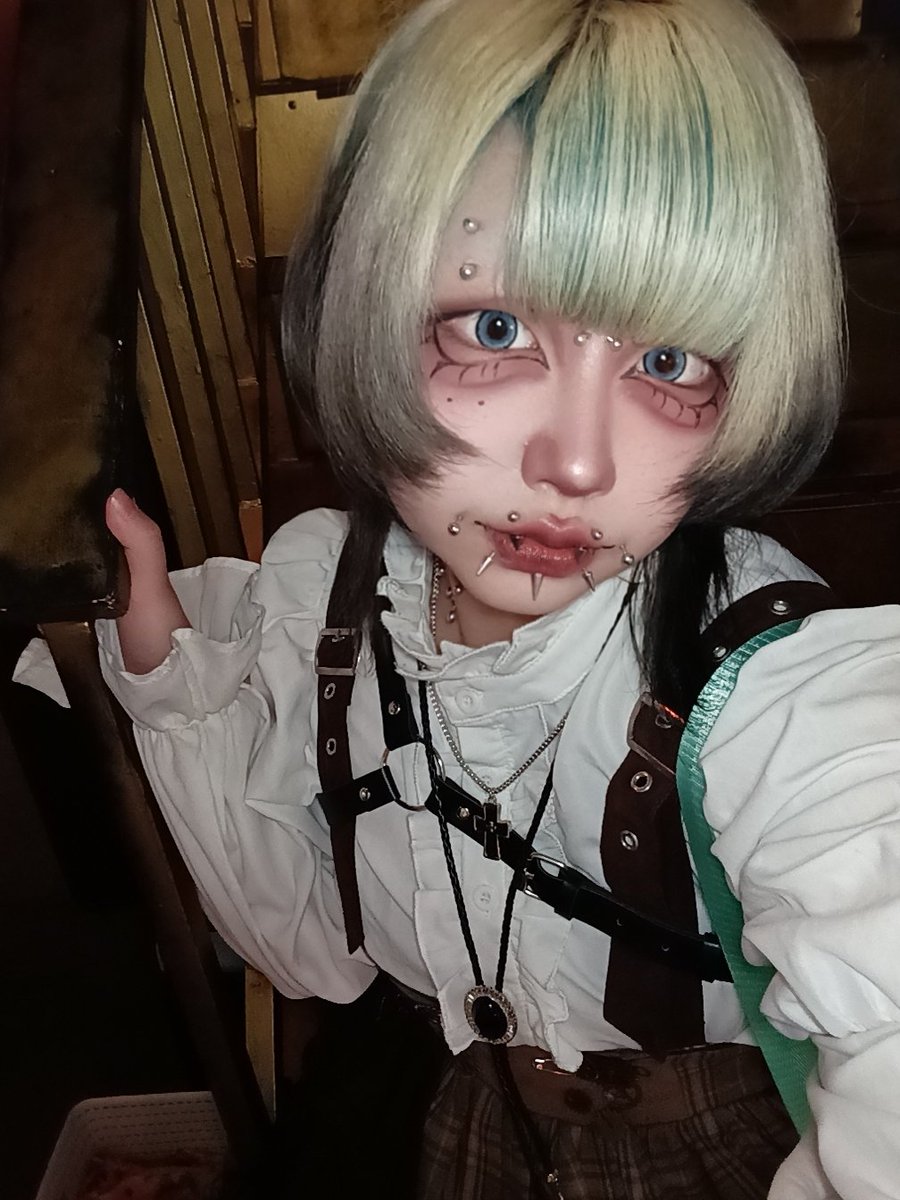 芥-あくた- tweet media