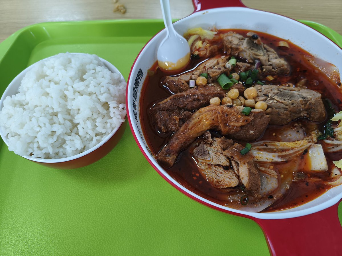 迈迈迈卡 tweet media