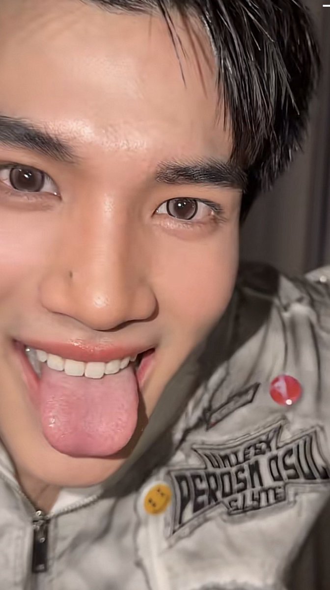 nattawatf04's tweet image. ไปเร้วว ใครอยากเป็นวัยรุ่นติดแบ้ว น้องโฟ้ดมาชวนทำชาเล้นกันค้าบบ 
น่ารักมากกกก 😻🤏🏻

@tawattannn 
#อยู่ด้วยกันนะChallenge 
#EverySingleDay_Challenge 
#EverySingleDayFOURTHmv 
#Fourthnattawat #โฟร์ทณัฐวรรธน์