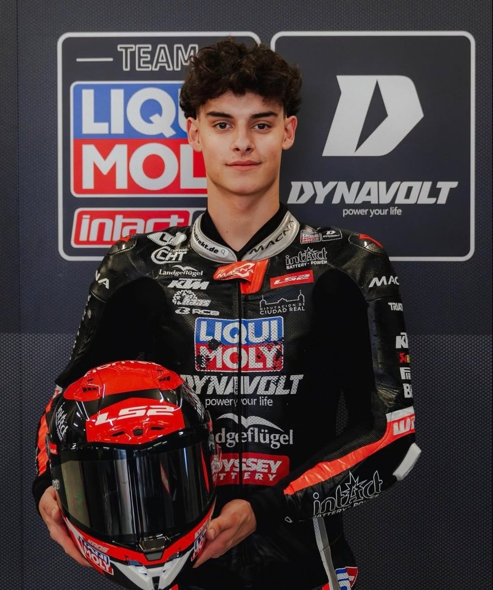 P4r3ma's tweet photo. Rider and the character that me and my friend related to PT1.
David Almansa × Rilakkuma
#Da21 #davidalmansa #moto3 https://t.co/0XG7jHTtW3
