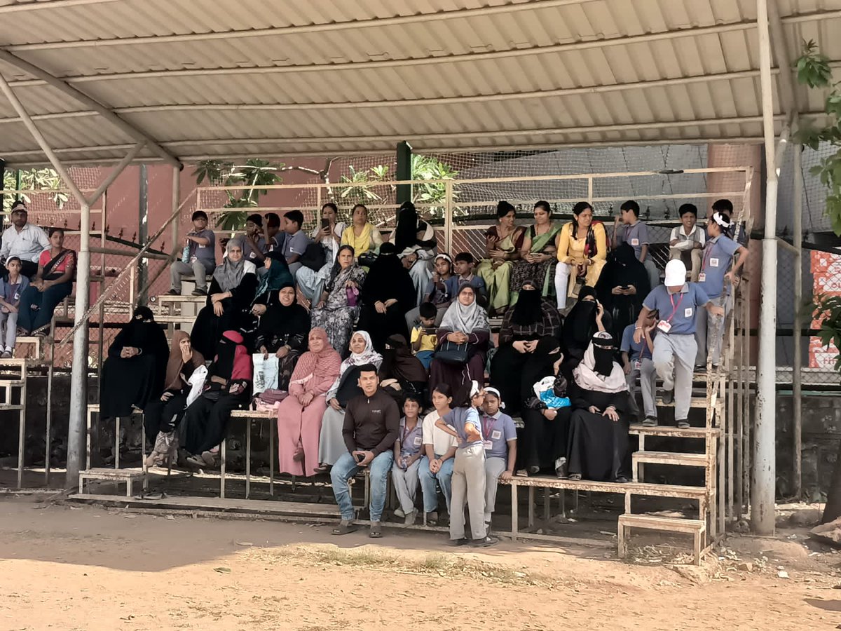 वृत्त क्र.181/2026                                                                                     दिनांक :- 10/04/2026

नवी मुंबईत घुमले सायरन..! हवाई हल्ला आणि 'ब्लॅक आऊट'चे थरारक प्रात्यक्षिक;

शेकडो नागरिकांच्या उपस्थितीत मॉकड्रिल संपन्न

ठाणे, दि.१०(जिमाका): हवाई