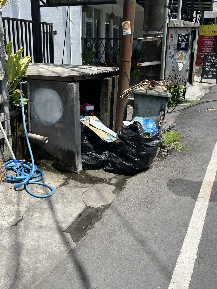 Joey Ardiva tweet media