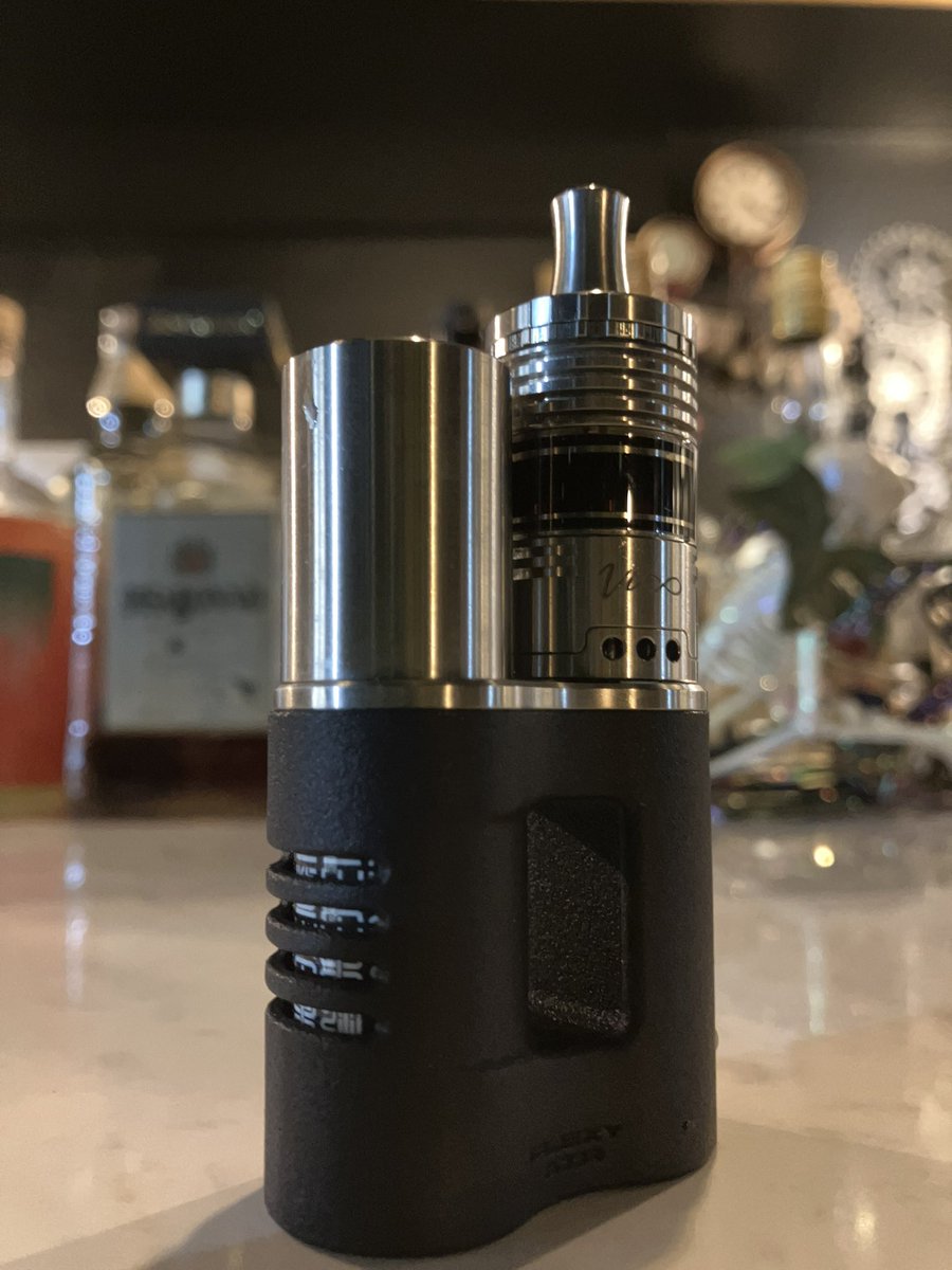 VapeShop_Frog's tweet photo. ふーんエッチじゃん https://t.co/NQUolAHIZ8