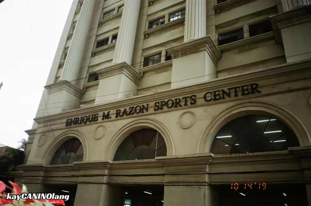 Nung ngstay ako sa Taft for 5 months para sa review ng boards🥹

Nkkasabay ko pa sa elev noon si KKD. Then, nkkasalubong ko LS sa Green Mall. Wala ako pic ni isa, kasi hiya ako! Haha. This was way back 2019 &amp; up to now, andto pa rin ako, patuloy na sumusuporta sa La Salle💚 #film