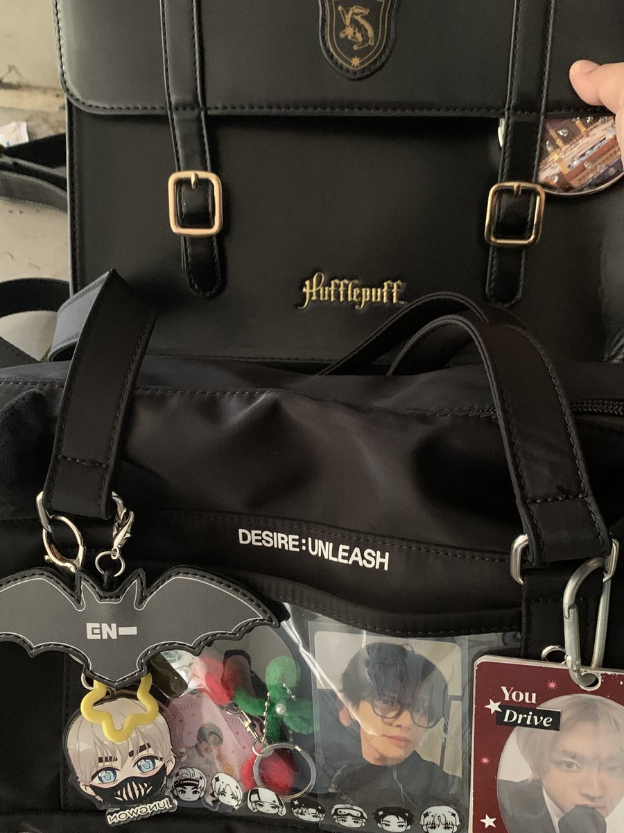 ᢉ𐭩 𐔌 𝐕𝐚𝐥𝐥𝐞𝐧 🍀 tweet media