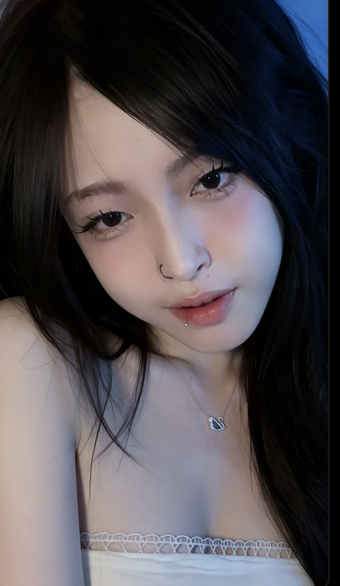 Mây đang buồn 🥹 tweet media