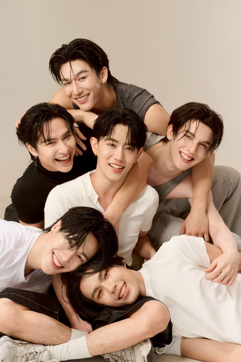 iQIYI Artist ส่งสุขวันสงกรานต์ เผยภาพ 6 หนุ่ม Set ใหม่ หล่อใสเหมือนอาบน้ำวันละ 100 รอบ

[อ่านต่อ…🔗 facebook.com/share/1CoPavpC…]

#iQIYI #iQIYIArtistTH
