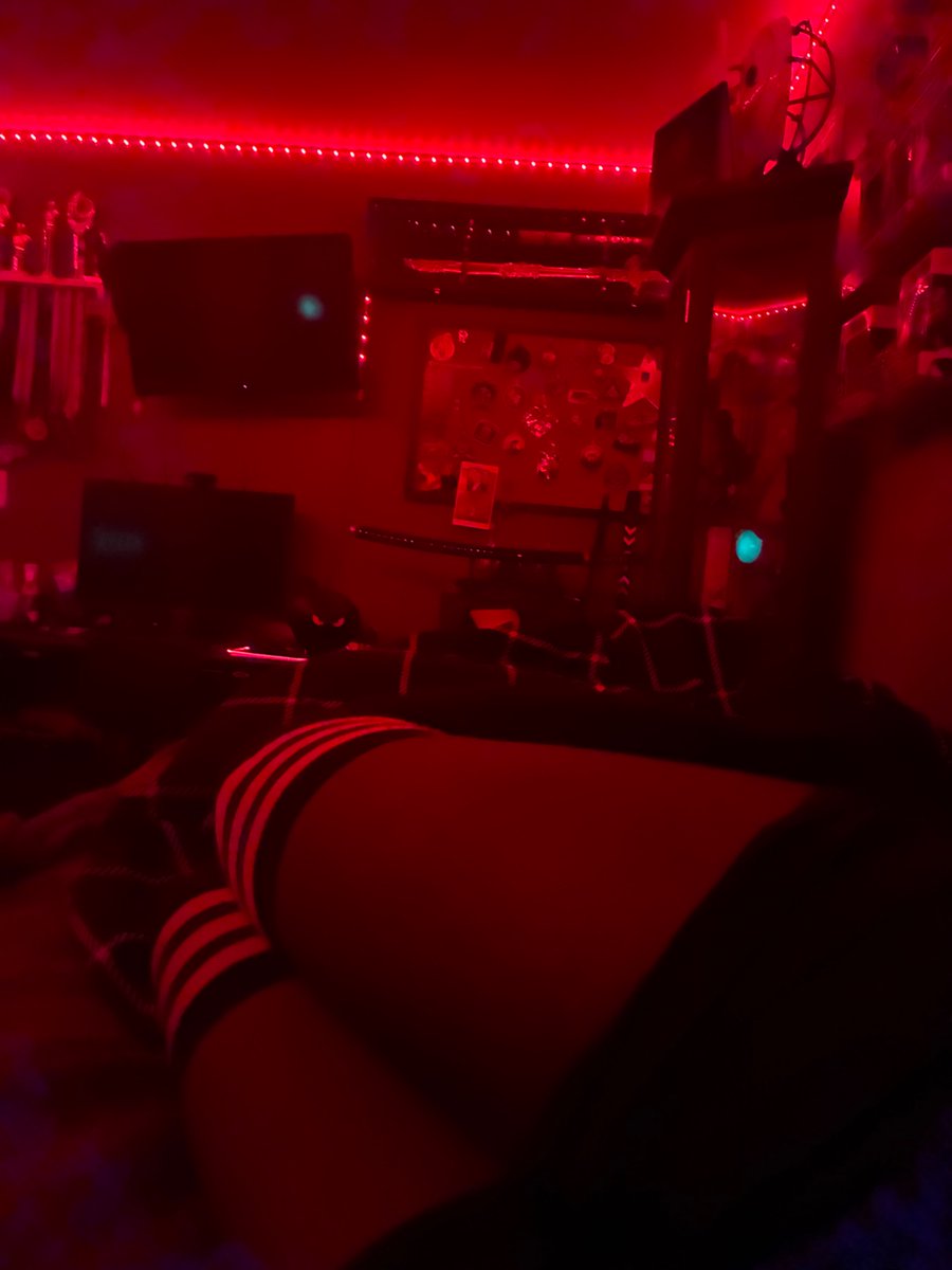 Turd Burgular tweet media