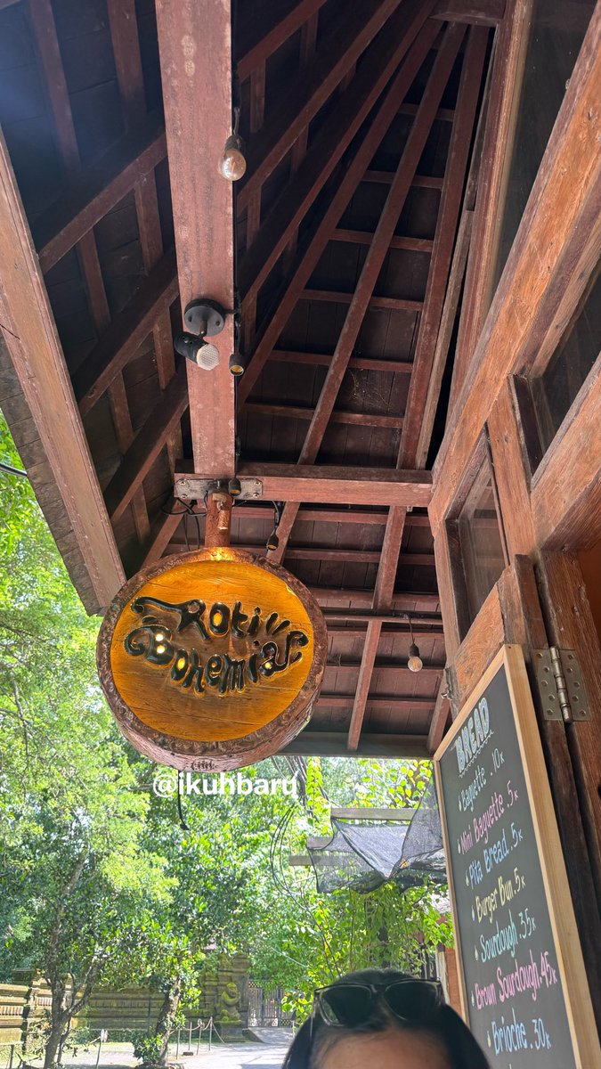 ikuhbaru's tweet photo. Bali GAK selalu MAHAL
Bali GAK selalu HEDON

range harga bener2 bisa disesuaikan sama kantong kok

ini contohnya di Ubud📍 Roti Bohemia, start from 10K, lokasi sebelahan sama kawasan monkey forest ramah di kantong dan cocok buat chill https://t.co/G4ZdMsvvhF