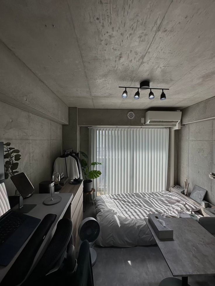 Dear Men. tweet media