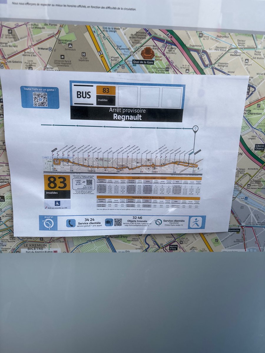 Panana_a's tweet photo. @IDFmobilites À 7h18 le chauffeur ne s’est pas arrêté alors que j’ai signalé ma présence. Pourquoi mettre des affiches si le service ne suit pas avec ? https://t.co/QxsgqFV0sw