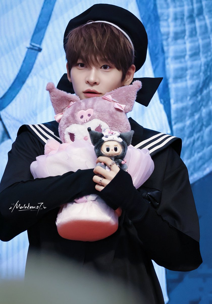 260411 📍GUANGZHOU

🥹

#POW #파우 #HYUNBIN #구현빈