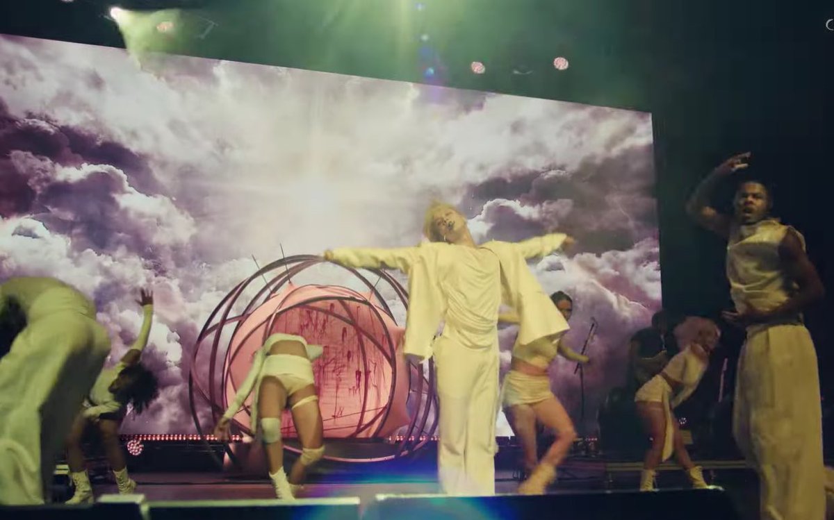 TouringAsiaPop's tweet photo. THE CHURCH OF TAEMCHELLA

Lee Taemin appeared at the Mojave stage as the anointed heaven sent, K-pop Jesus in front of 20,000 fans tonight at Day 2 of Coachella 2026

The performance became a mass, converting locals into future TAEMates.

Welcome to the Church of TAEMCHELLA.

#TAEMIN #TAEMCHELLA