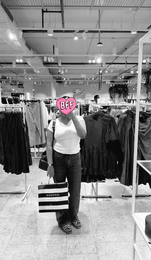 reallittleprincess.💅🏻 tweet media