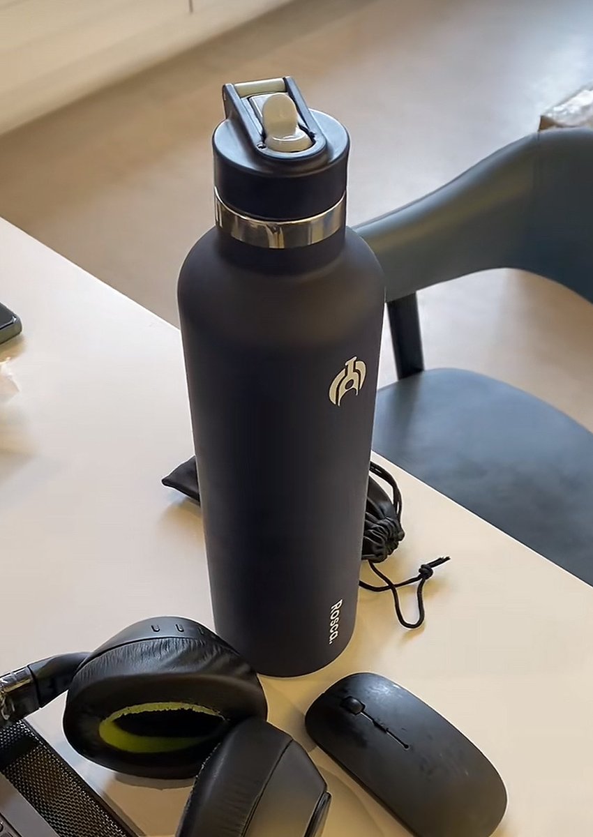 embooott's tweet photo. Kalo kalian lagi cari Tumbler ukuran 1 Liter. Mungkin ini bisa jadi salah satu pilihan buat kalian! 
https://t.co/s78sV5738l https://t.co/szbmiVHIxc