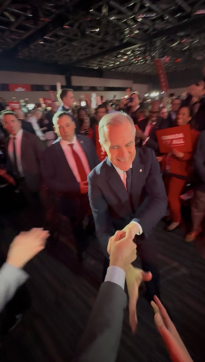 NooruddinAC's tweet photo. me and carney out here changing the world fr
#cdnpoli #convention https://t.co/L6nNHjDbLT