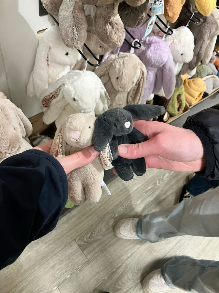 kookie (yongie luvr) tweet media