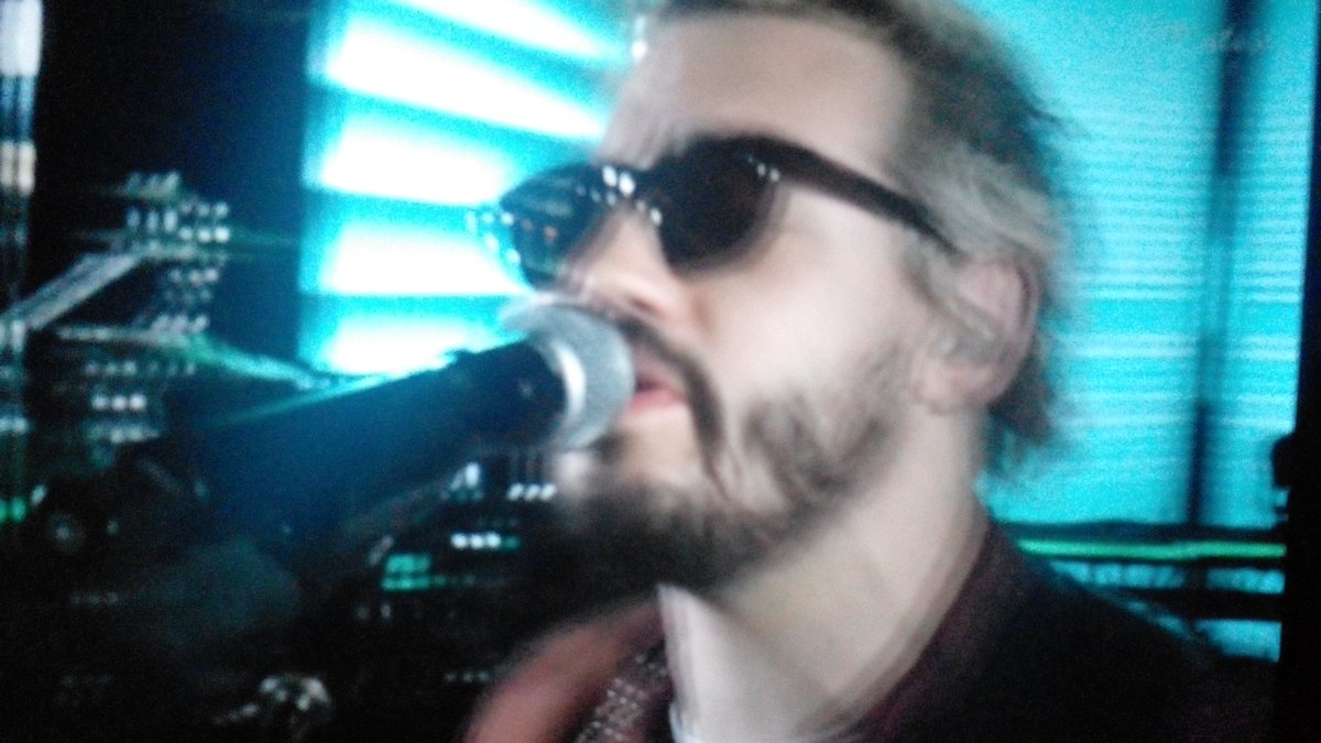 Lau VB 🌗 💛♥️ tweet media