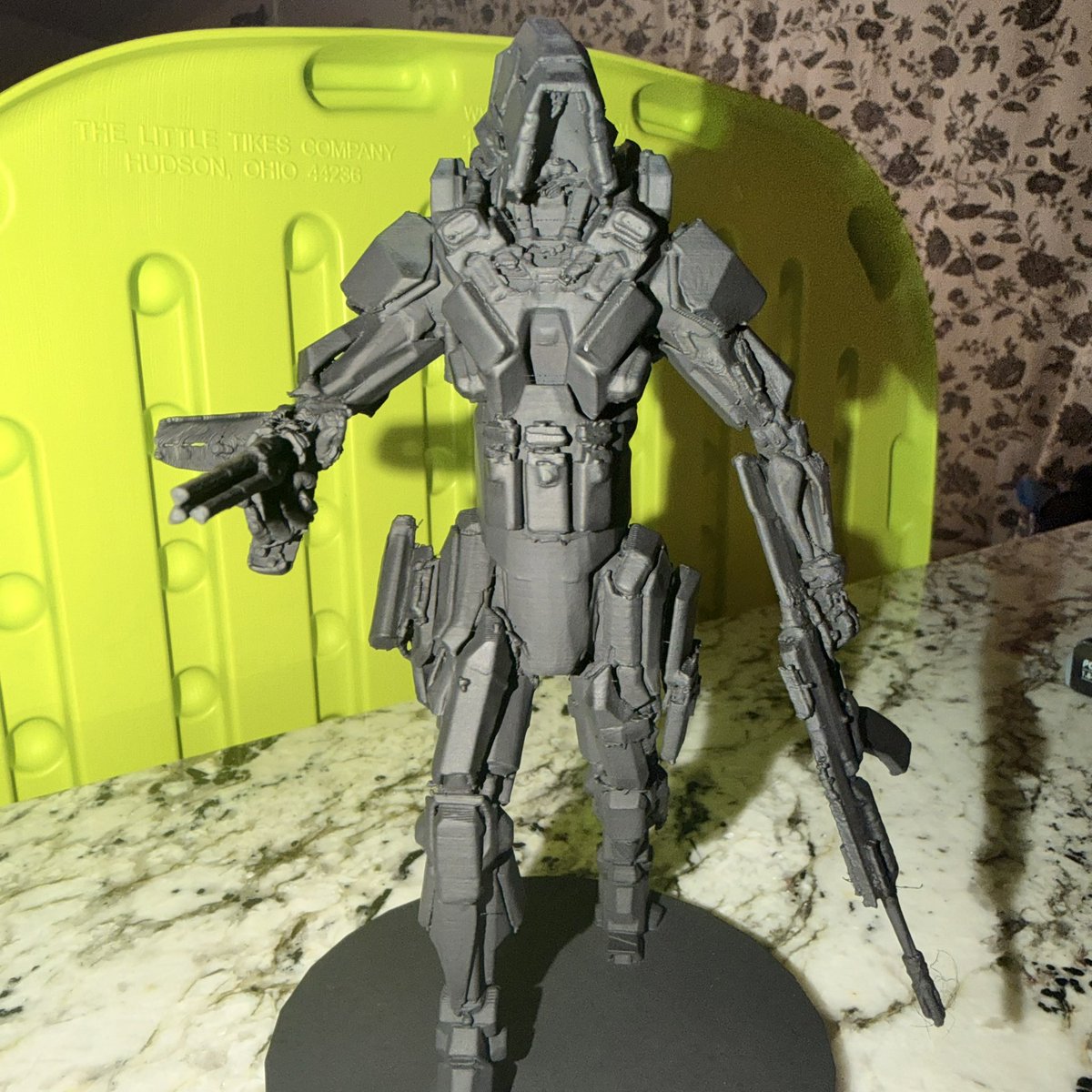 qburixlabs's tweet image. The Reaper from Call of Duty Black Ops 4. brought to life through my 3D printing. 

Armed w/ the KN-57 in hand  😎 

#CallOfDuty #BlackOps4 #blackops7 #CODCommunity #3DPrinting #callofdutyleague #cdl #Esports