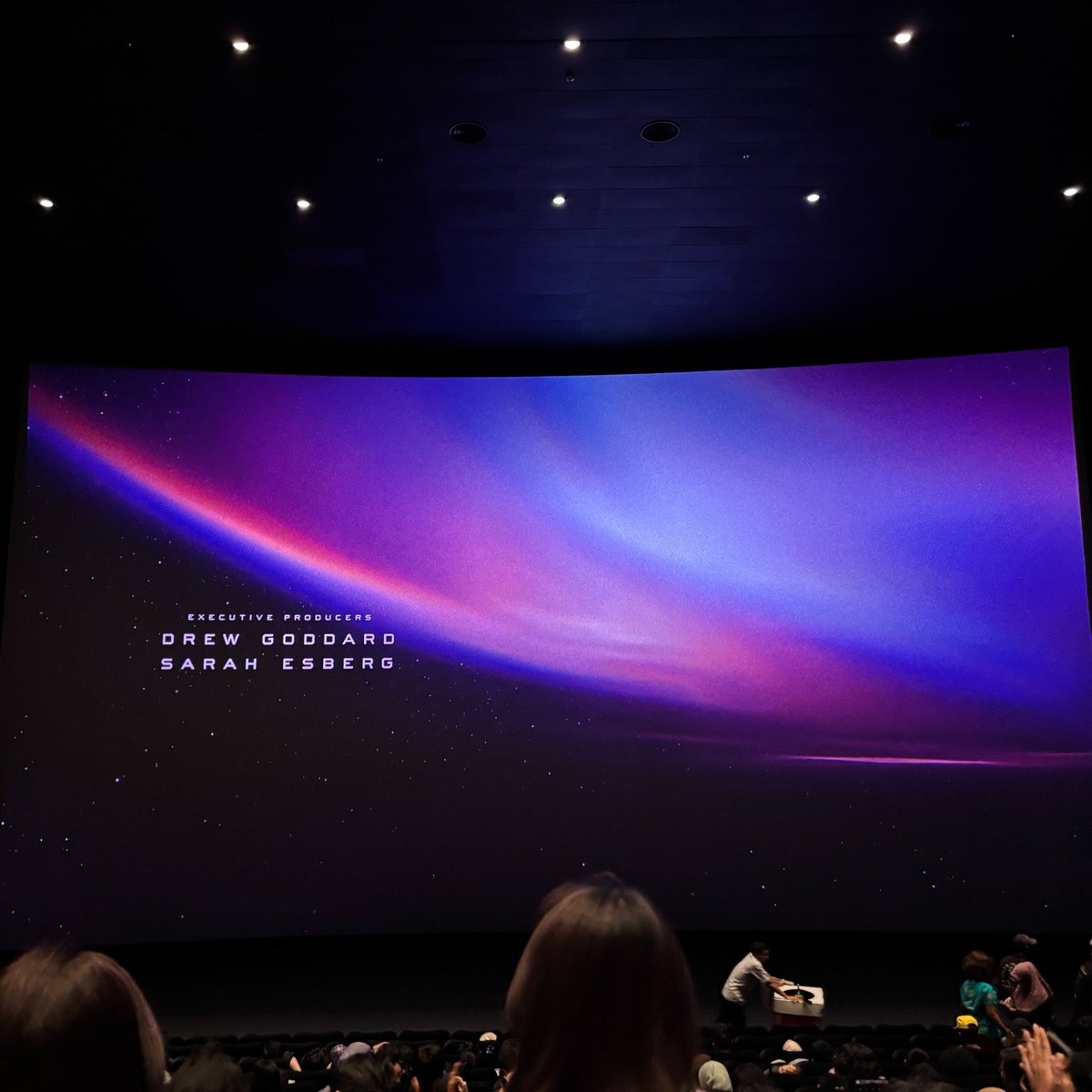 Adrian Gosling👽 tweet media