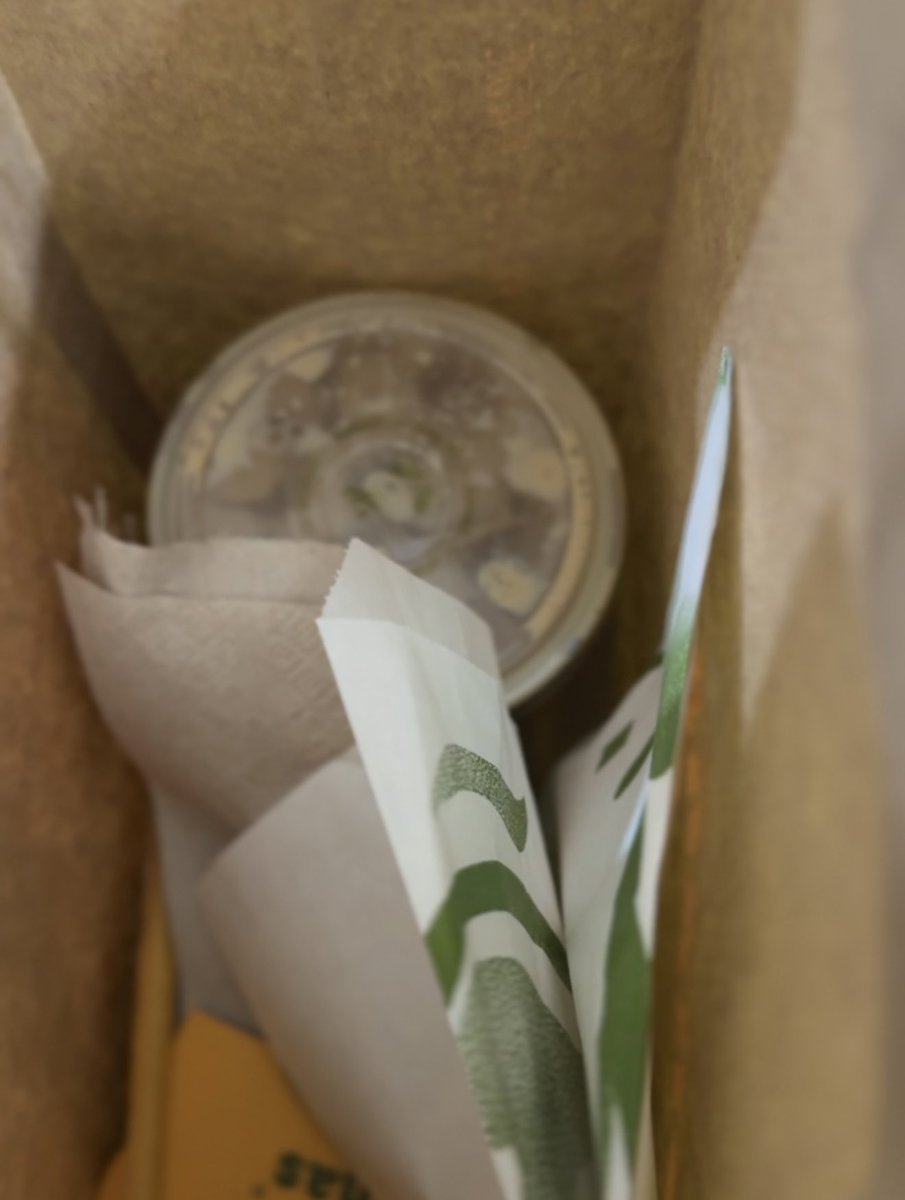 فلانه💛 tweet media