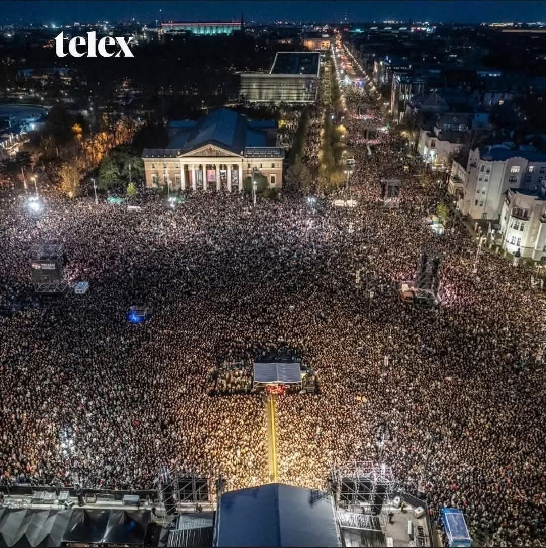 ᗰᗩƳᖇᗩ tweet media