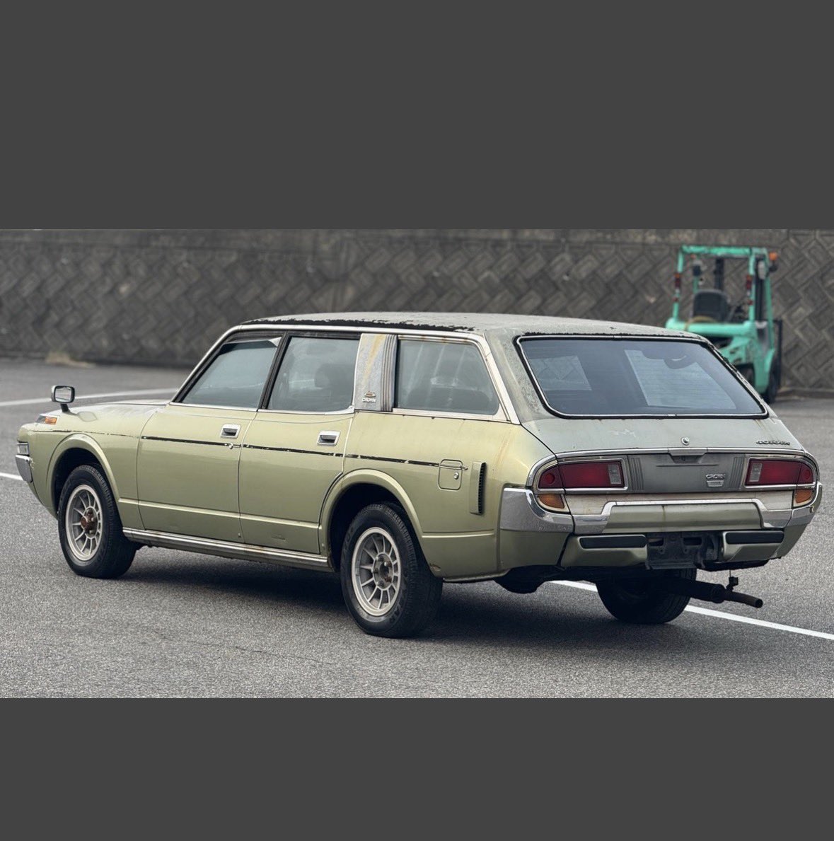 クジラクラウンのワゴン
なんぼまで伸びるんやろ…
ええなぁ、欲しいなぁ…🤤