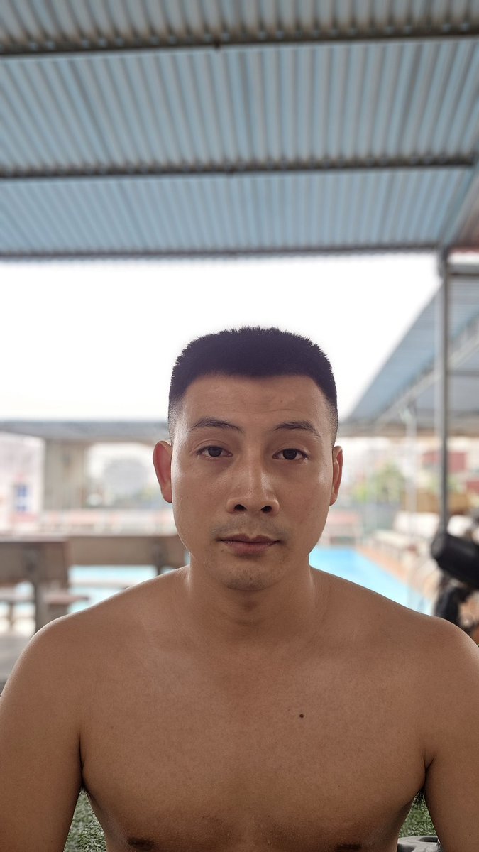 Đăng ảnh thôi chứ ko tìm người show hàng mọi người thông cảm