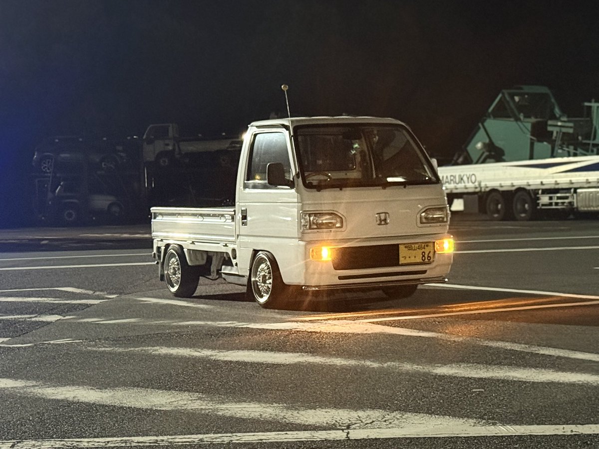 hiroto__7000's tweet photo. そろそろリアをコイル化しようか https://t.co/o211bFsr7U