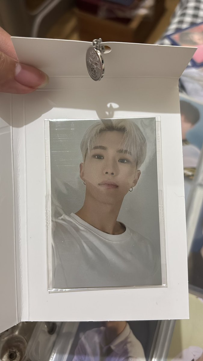 avi⁷ | wts lfb bts txt svt pc tweet media